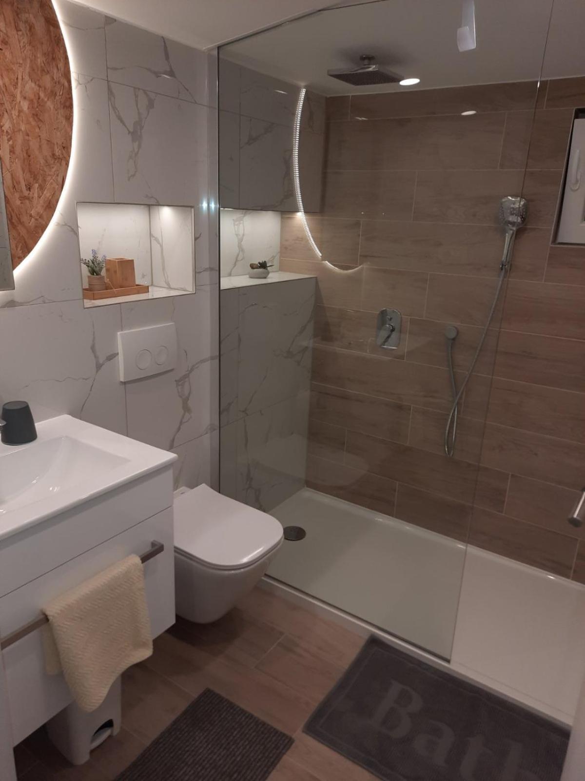Apartments Ruzica Pinezići 部屋 写真