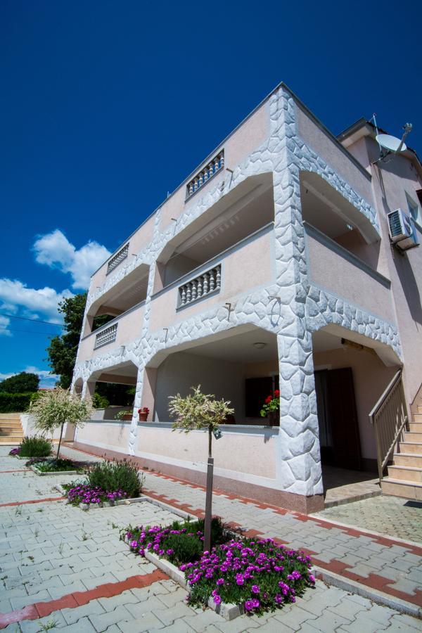 Apartments Ruzica Pinezići エクステリア 写真